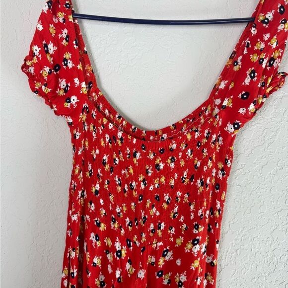 Faithfull the Brand Della Smocked Floral Jumpsuit Size 4 - Picture 15 of 15